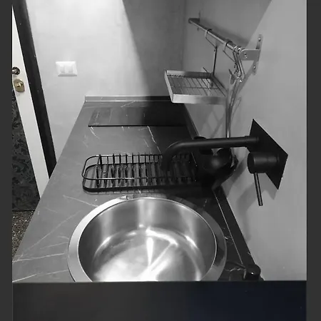 Grazioso Monolocale Acquario A 100m Free Wi-fi Genua