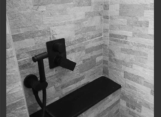 Grazioso Monolocale Acquario A 100m Free Wi-fi Janov